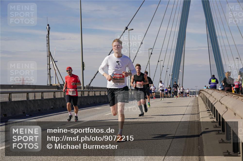 03.10.2025 - Köhlbrandbrückenlauf Michael Burmester http://msf.ph/oto/9072215 03.10.2025 12:37:19 Position 2 4491 meine-sportfotos.de