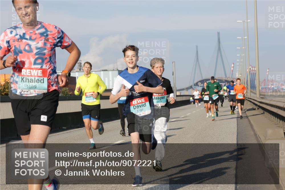 03.10.2025 - Köhlbrandbrückenlauf Jannik Wohlers http://msf.ph/oto/9072221 03.10.2025 09:50:01 Position 3 1039, 1111, 3196, 1173 meine-sportfotos.de
