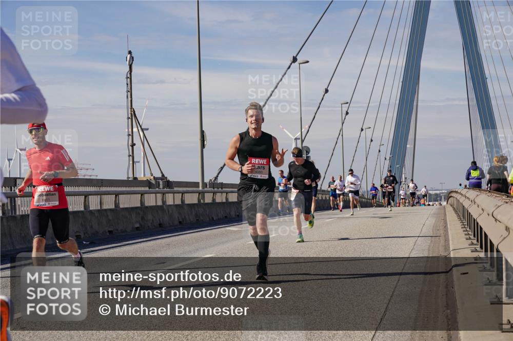 03.10.2025 - Köhlbrandbrückenlauf Michael Burmester http://msf.ph/oto/9072223 03.10.2025 12:37:21 Position 2 6611, 4083 meine-sportfotos.de
