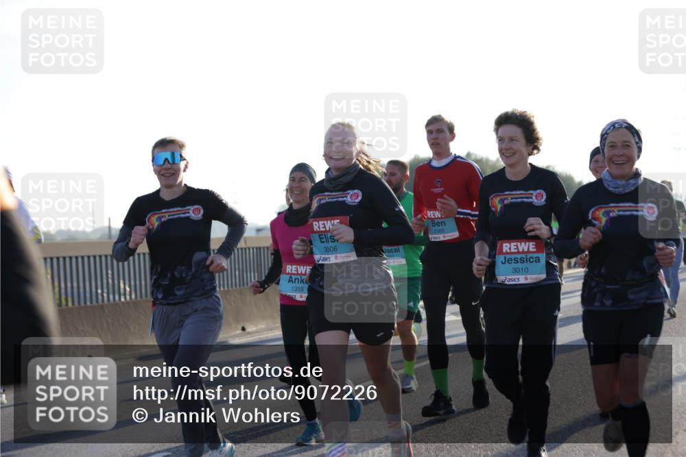 03.10.2025 - Köhlbrandbrückenlauf Jannik Wohlers http://msf.ph/oto/9072226 03.10.2025 09:18:07 Position 3 3006, 1355, 2560, 3010 meine-sportfotos.de