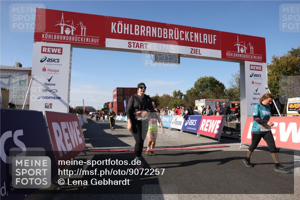 03.10.2025 - Köhlbrandbrückenlauf Lena Gebhardt http://msf.ph/oto/9072257 03.10.2025 13:37:15 Ziel 5143, 5262, 5303, 5466, 5507, 5576, 6104, 6380, 6381, 6521 meine-sportfotos.de
