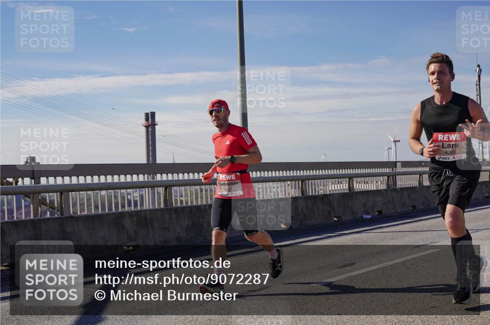 03.10.2025 - Köhlbrandbrückenlauf Michael Burmester http://msf.ph/oto/9072287 03.10.2025 12:37:23 Position 2 6611, 4083 meine-sportfotos.de