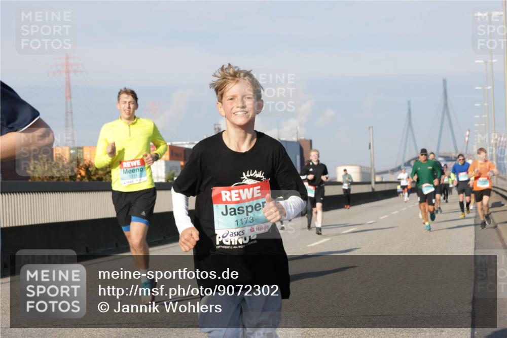 03.10.2025 - Köhlbrandbrückenlauf Jannik Wohlers http://msf.ph/oto/9072302 03.10.2025 09:50:03 Position 3 1111, 1173 meine-sportfotos.de