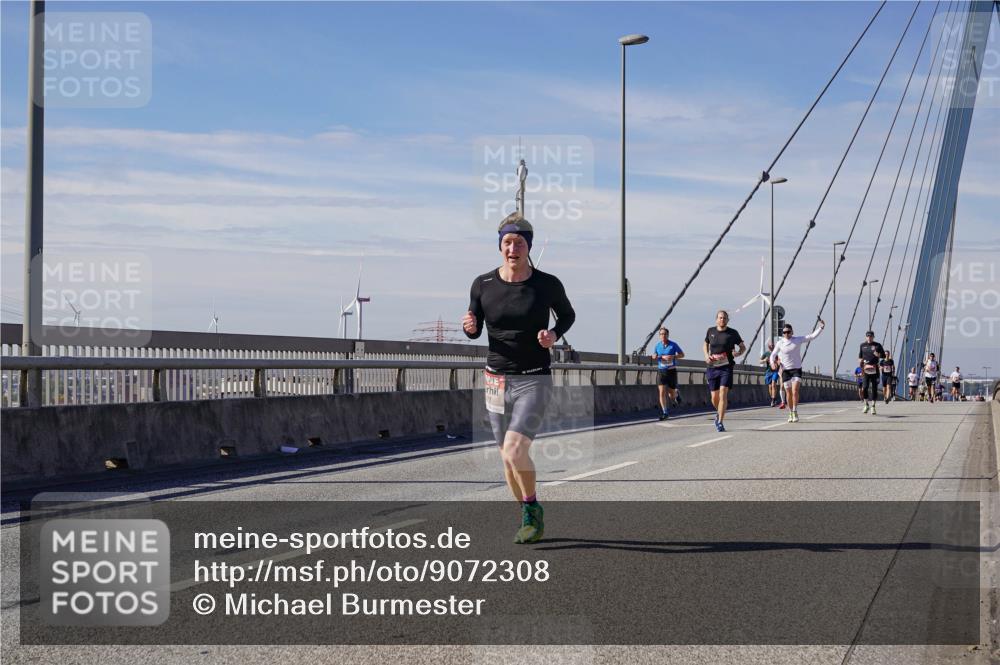 03.10.2025 - Köhlbrandbrückenlauf Michael Burmester http://msf.ph/oto/9072308 03.10.2025 12:37:24 Position 2  meine-sportfotos.de