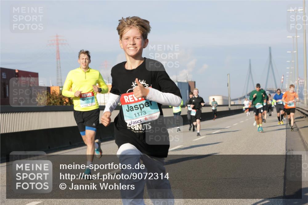 03.10.2025 - Köhlbrandbrückenlauf Jannik Wohlers http://msf.ph/oto/9072314 03.10.2025 09:50:03 Position 3 1111, 1173 meine-sportfotos.de