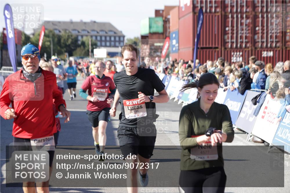 03.10.2025 - Köhlbrandbrückenlauf Jannik Wohlers http://msf.ph/oto/9072317 03.10.2025 13:15:37 Ziel 4210, 4267, 4399, 4421, 4577, 4604, 4678, 4704, 4797, 4803, 4871, 4958, 4962, 5309, 5768, 5942, 6019, 6112, 6772 meine-sportfotos.de
