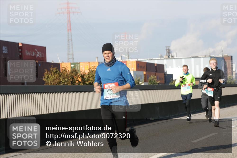 03.10.2025 - Köhlbrandbrückenlauf Jannik Wohlers http://msf.ph/oto/9072320 03.10.2025 09:50:04 Position 3 1370 meine-sportfotos.de