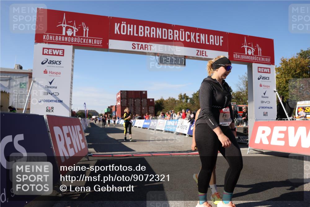 03.10.2025 - Köhlbrandbrückenlauf Lena Gebhardt http://msf.ph/oto/9072321 03.10.2025 13:37:17 Ziel 5143, 5262, 5303, 5466, 5507, 5554, 5576, 6000, 6104, 6380, 6381, 6521 meine-sportfotos.de