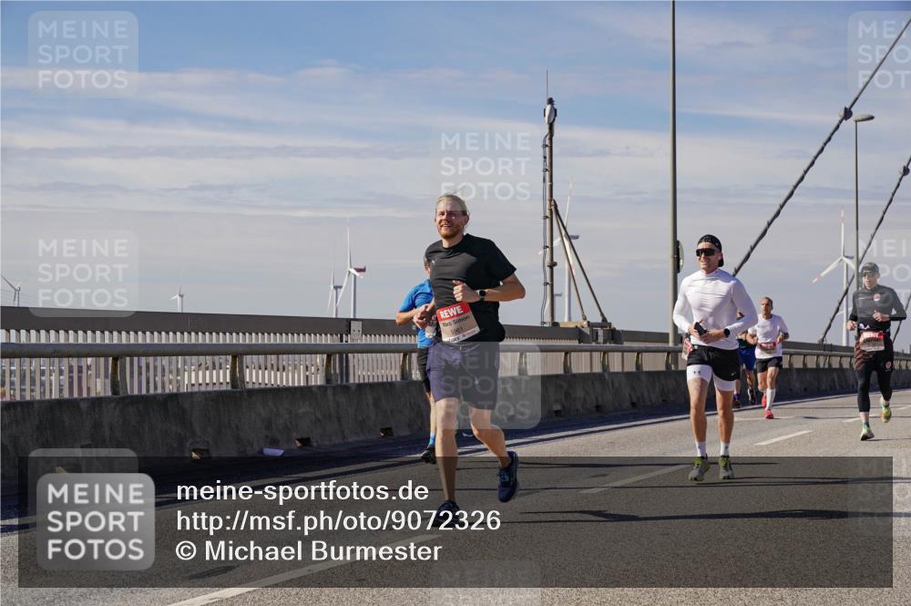 03.10.2025 - Köhlbrandbrückenlauf Michael Burmester http://msf.ph/oto/9072326 03.10.2025 12:37:28 Position 2 5961 meine-sportfotos.de