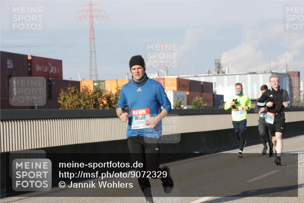 03.10.2025 - Köhlbrandbrückenlauf Jannik Wohlers http://msf.ph/oto/9072329 03.10.2025 09:50:04 Position 3 1370 meine-sportfotos.de