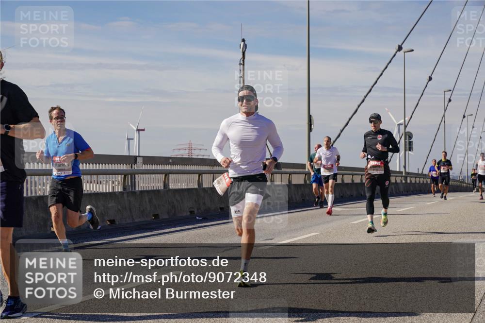 03.10.2025 - Köhlbrandbrückenlauf Michael Burmester http://msf.ph/oto/9072348 03.10.2025 12:37:29 Position 2  meine-sportfotos.de