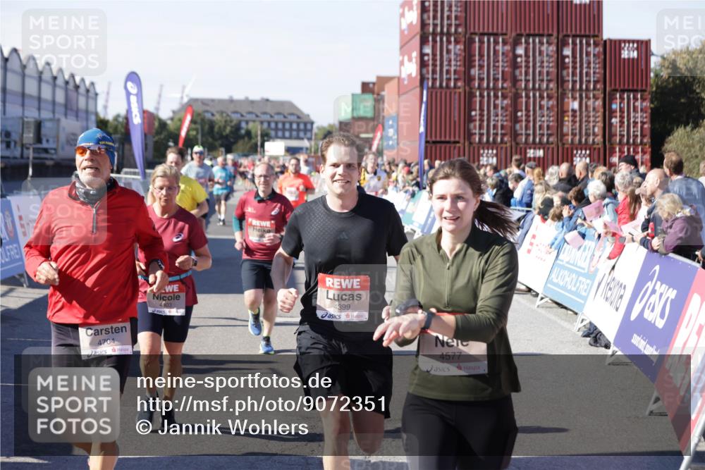 03.10.2025 - Köhlbrandbrückenlauf Jannik Wohlers http://msf.ph/oto/9072351 03.10.2025 13:15:38 Ziel 4210, 4267, 4399, 4421, 4577, 4604, 4678, 4704, 4797, 4803, 4871, 4958, 4962, 5309, 5768, 5942, 6019, 6112, 6772 meine-sportfotos.de