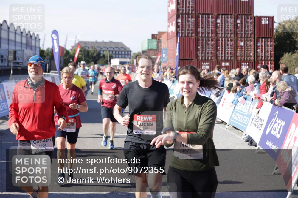 03.10.2025 - Köhlbrandbrückenlauf Jannik Wohlers http://msf.ph/oto/9072355 03.10.2025 13:15:38 Ziel 4210, 4267, 4399, 4421, 4577, 4604, 4678, 4704, 4797, 4803, 4871, 4958, 4962, 5309, 5768, 5942, 6019, 6112, 6772 meine-sportfotos.de
