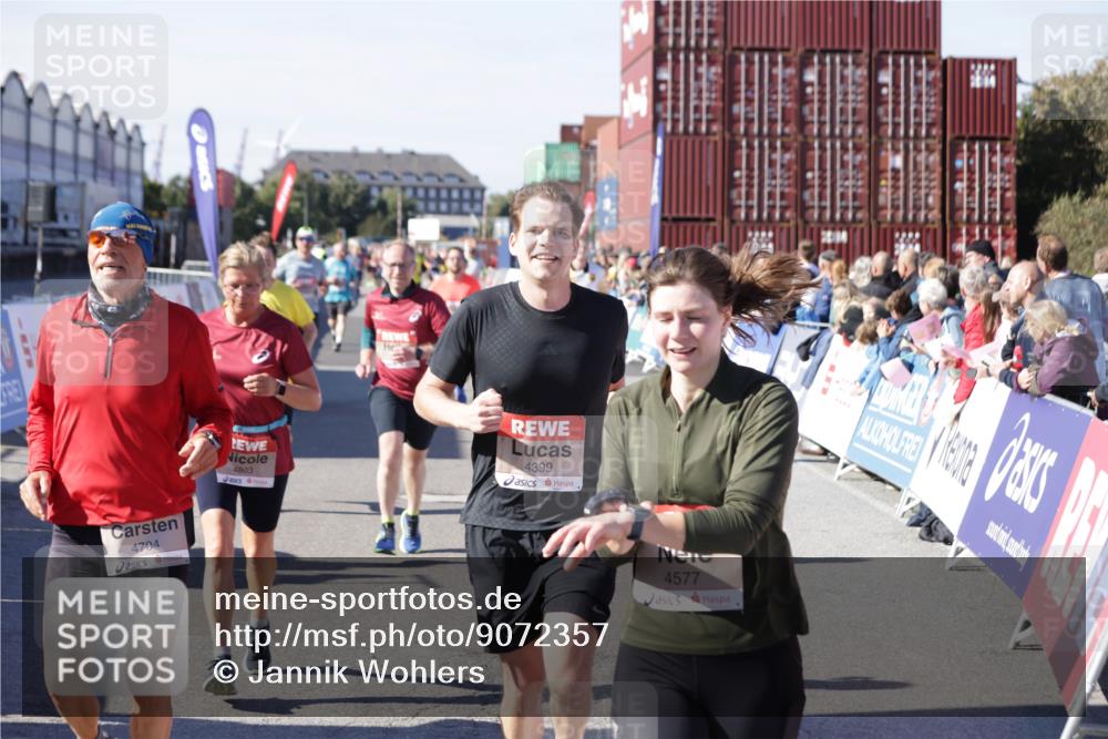 03.10.2025 - Köhlbrandbrückenlauf Jannik Wohlers http://msf.ph/oto/9072357 03.10.2025 13:15:38 Ziel 4210, 4267, 4399, 4421, 4577, 4604, 4678, 4704, 4797, 4803, 4871, 4958, 4962, 5309, 5768, 5942, 6019, 6112, 6772 meine-sportfotos.de