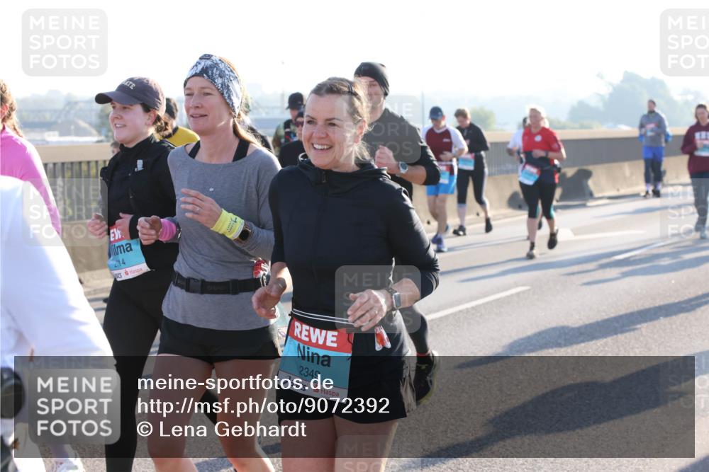 03.10.2025 - Köhlbrandbrückenlauf Lena Gebhardt http://msf.ph/oto/9072392 03.10.2025 09:24:50 Position 1 214, 2349 meine-sportfotos.de