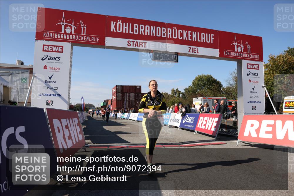 03.10.2025 - Köhlbrandbrückenlauf Lena Gebhardt http://msf.ph/oto/9072394 03.10.2025 13:37:20 Ziel 5143, 5190, 5241, 5262, 5303, 5466, 5554, 5576, 6000, 6521 meine-sportfotos.de
