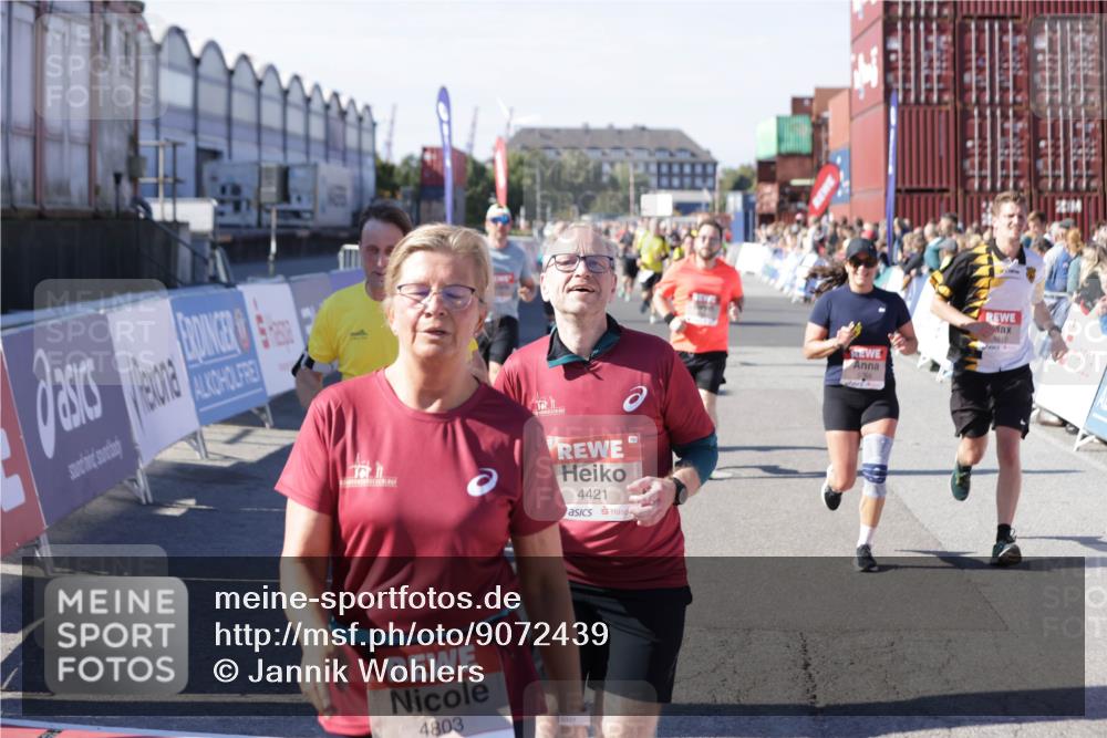 03.10.2025 - Köhlbrandbrückenlauf Jannik Wohlers http://msf.ph/oto/9072439 03.10.2025 13:15:40 Ziel 4210, 4267, 4399, 4421, 4577, 4604, 4678, 4704, 4797, 4803, 4871, 4885, 4958, 4962, 5768, 5800, 5942, 6019, 6112 meine-sportfotos.de