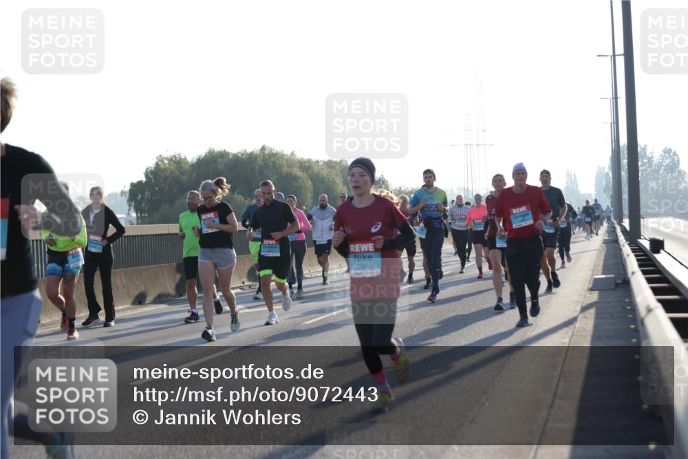 03.10.2025 - Köhlbrandbrückenlauf Jannik Wohlers http://msf.ph/oto/9072443 03.10.2025 09:18:11 Position 3 2084 meine-sportfotos.de