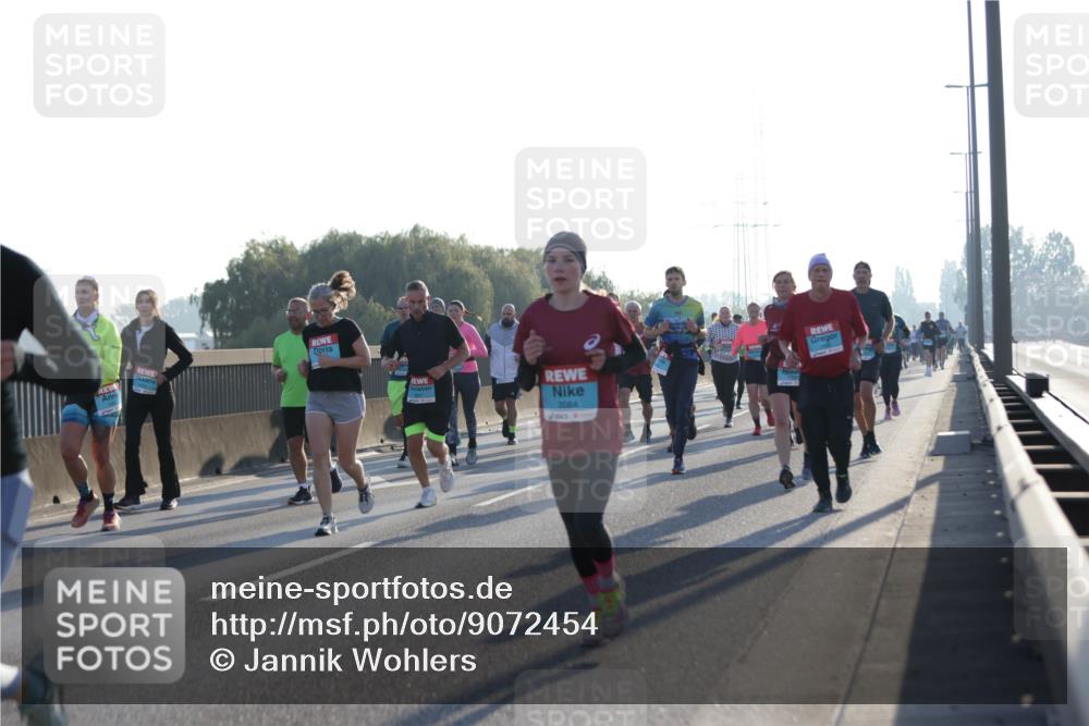 03.10.2025 - Köhlbrandbrückenlauf Jannik Wohlers http://msf.ph/oto/9072454 03.10.2025 09:18:11 Position 3 2084 meine-sportfotos.de