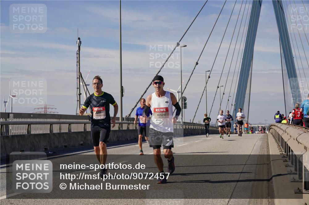 03.10.2025 - Köhlbrandbrückenlauf Michael Burmester http://msf.ph/oto/9072457 03.10.2025 12:37:37 Position 2 4126, 6718 meine-sportfotos.de
