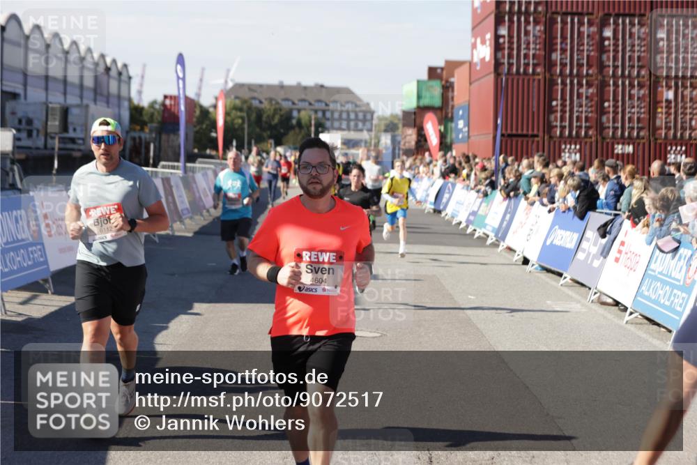 03.10.2025 - Köhlbrandbrückenlauf Jannik Wohlers http://msf.ph/oto/9072517 03.10.2025 13:15:43 Ziel 4210, 4399, 4421, 4577, 4604, 4678, 4704, 4797, 4803, 4871, 4885, 5768, 5800, 5801, 5942, 6112, 6536 meine-sportfotos.de