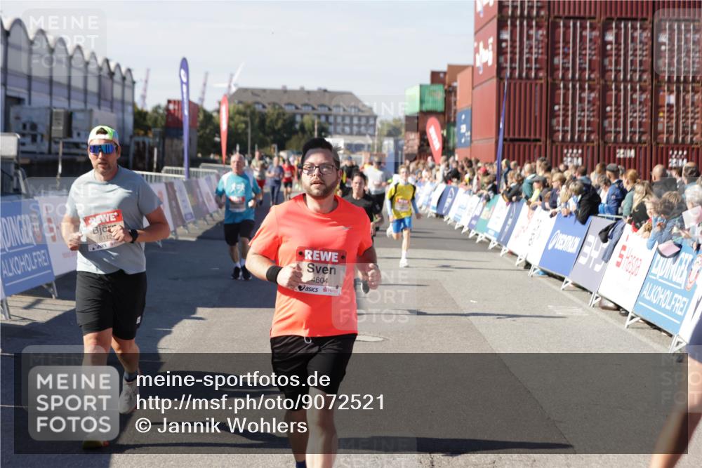 03.10.2025 - Köhlbrandbrückenlauf Jannik Wohlers http://msf.ph/oto/9072521 03.10.2025 13:15:43 Ziel 4210, 4399, 4421, 4577, 4604, 4678, 4704, 4797, 4803, 4871, 4885, 5768, 5800, 5801, 5942, 6112, 6536 meine-sportfotos.de