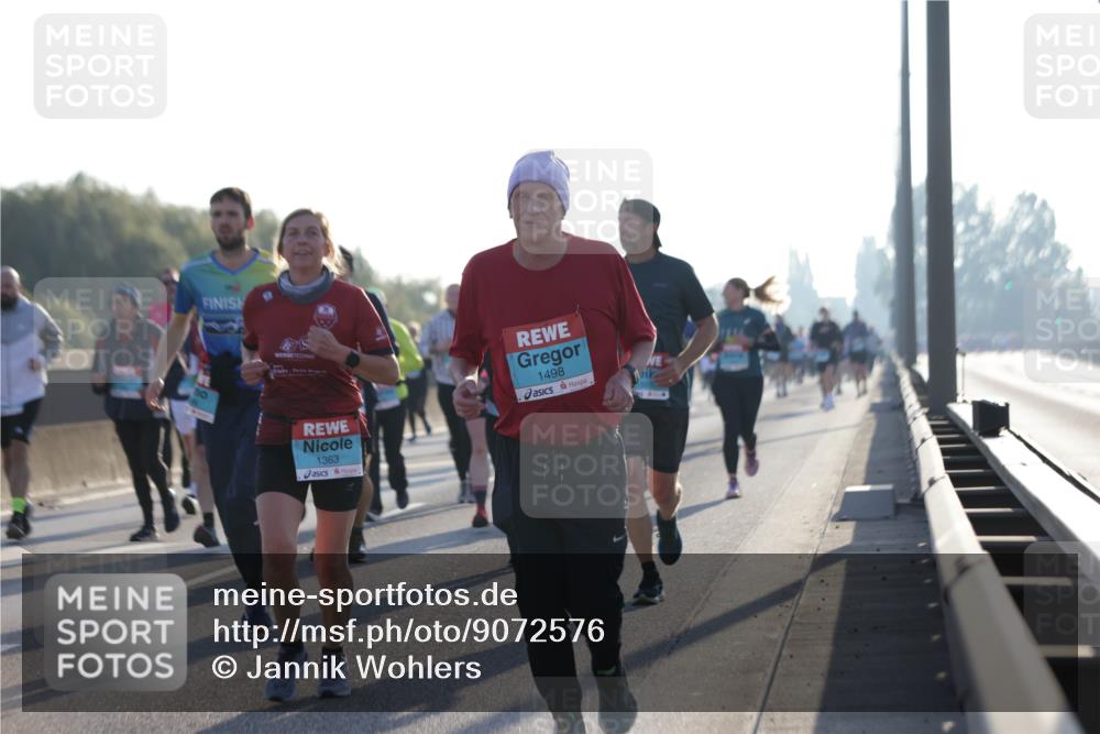 03.10.2025 - Köhlbrandbrückenlauf Jannik Wohlers http://msf.ph/oto/9072576 03.10.2025 09:18:13 Position 3 1363, 1498 meine-sportfotos.de