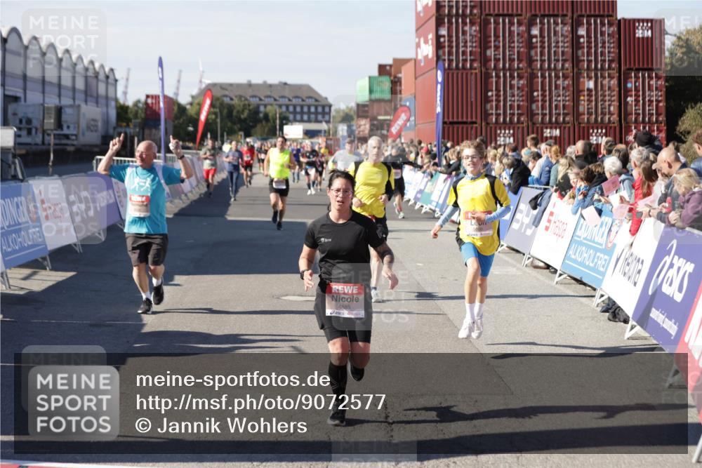 03.10.2025 - Köhlbrandbrückenlauf Jannik Wohlers http://msf.ph/oto/9072577 03.10.2025 13:15:46 Ziel 4210, 4399, 4421, 4577, 4604, 4678, 4704, 4803, 4885, 5768, 5800, 5801, 5879, 5942, 6112, 6301, 6445, 6536 meine-sportfotos.de