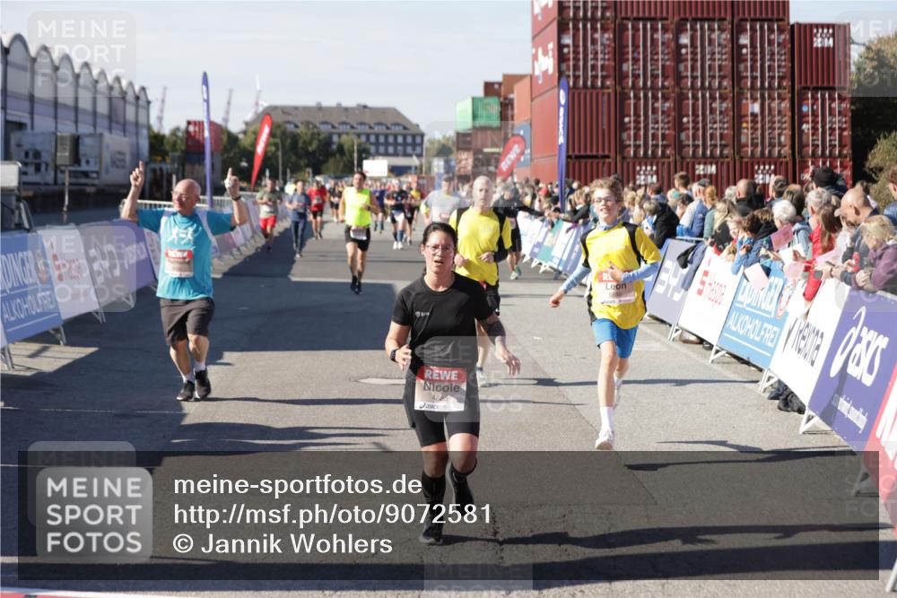 03.10.2025 - Köhlbrandbrückenlauf Jannik Wohlers http://msf.ph/oto/9072581 03.10.2025 13:15:46 Ziel 4210, 4399, 4421, 4577, 4604, 4678, 4704, 4803, 4885, 5768, 5800, 5801, 5879, 5942, 6112, 6301, 6445, 6536 meine-sportfotos.de
