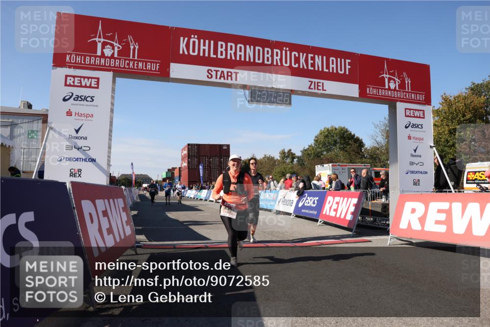 03.10.2025 - Köhlbrandbrückenlauf Lena Gebhardt http://msf.ph/oto/9072585 03.10.2025 13:37:27 Ziel 5143, 5190, 5241, 5550, 5551, 5554, 6000, 6133 meine-sportfotos.de