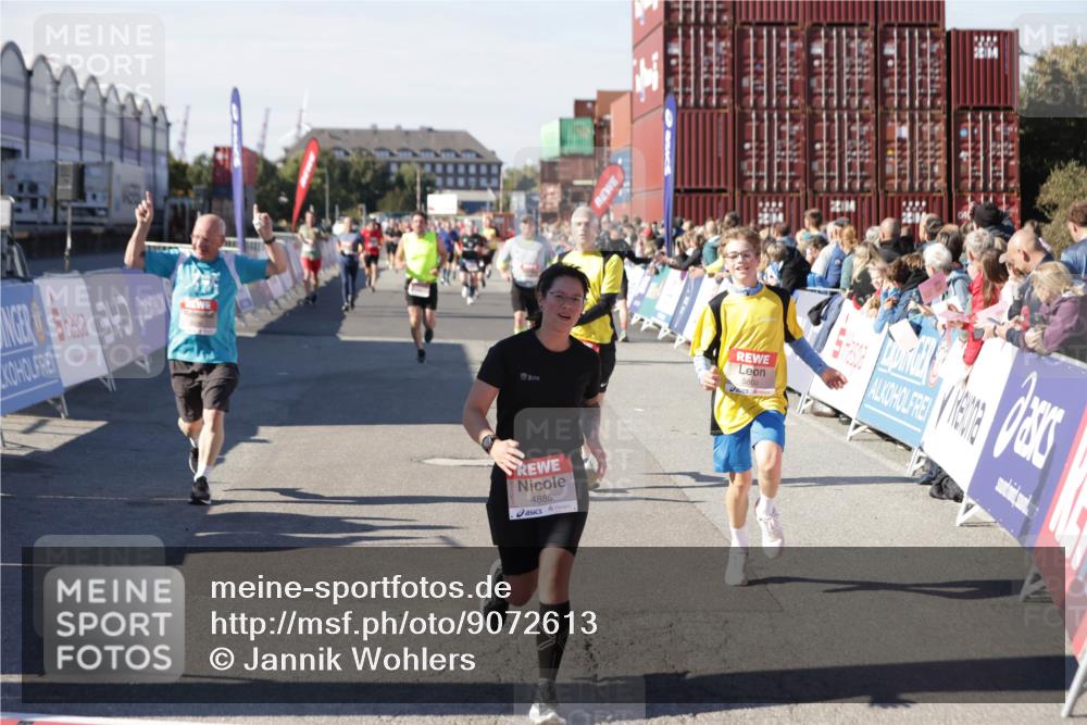 03.10.2025 - Köhlbrandbrückenlauf Jannik Wohlers http://msf.ph/oto/9072613 03.10.2025 13:15:46 Ziel 4210, 4399, 4421, 4577, 4604, 4678, 4704, 4803, 4885, 5768, 5800, 5801, 5879, 5942, 6112, 6301, 6445, 6536 meine-sportfotos.de