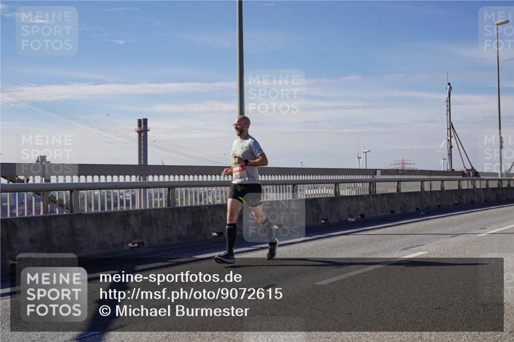 03.10.2025 - Köhlbrandbrückenlauf Michael Burmester http://msf.ph/oto/9072615 03.10.2025 12:37:57 Position 2  meine-sportfotos.de