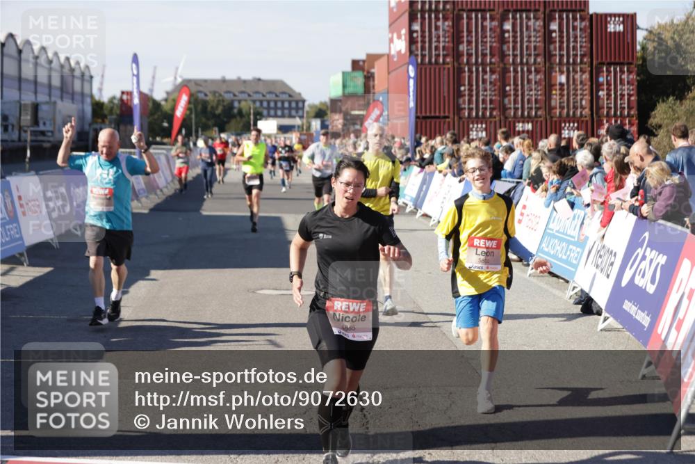 03.10.2025 - Köhlbrandbrückenlauf Jannik Wohlers http://msf.ph/oto/9072630 03.10.2025 13:15:46 Ziel 4210, 4399, 4421, 4577, 4604, 4678, 4704, 4803, 4885, 5768, 5800, 5801, 5879, 5942, 6112, 6301, 6445, 6536 meine-sportfotos.de