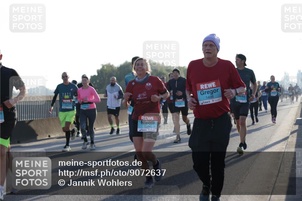 03.10.2025 - Köhlbrandbrückenlauf Jannik Wohlers http://msf.ph/oto/9072637 03.10.2025 09:18:14 Position 3 1498, 1501, 1363 meine-sportfotos.de