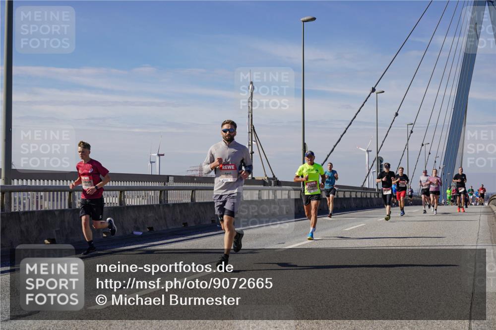 03.10.2025 - Köhlbrandbrückenlauf Michael Burmester http://msf.ph/oto/9072665 03.10.2025 12:38:03 Position 2 6741 meine-sportfotos.de