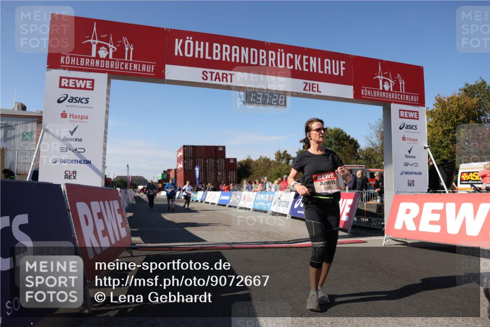 03.10.2025 - Köhlbrandbrückenlauf Lena Gebhardt http://msf.ph/oto/9072667 03.10.2025 13:37:28 Ziel 5190, 5241, 5550, 5551, 5554, 6000, 6133 meine-sportfotos.de