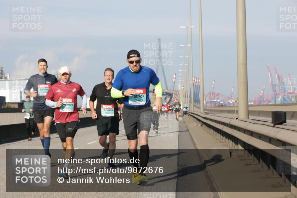 03.10.2025 - Köhlbrandbrückenlauf Jannik Wohlers http://msf.ph/oto/9072676 03.10.2025 09:50:11 Position 3 3138, 1033, 1239, 132 meine-sportfotos.de