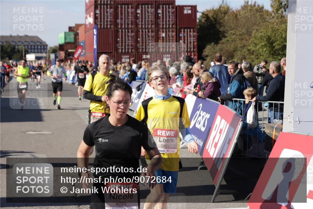 03.10.2025 - Köhlbrandbrückenlauf Jannik Wohlers http://msf.ph/oto/9072684 03.10.2025 13:15:47 Ziel 4210, 4399, 4421, 4604, 4678, 4803, 4885, 5768, 5800, 5801, 5879, 5942, 6112, 6301, 6445, 6536 meine-sportfotos.de
