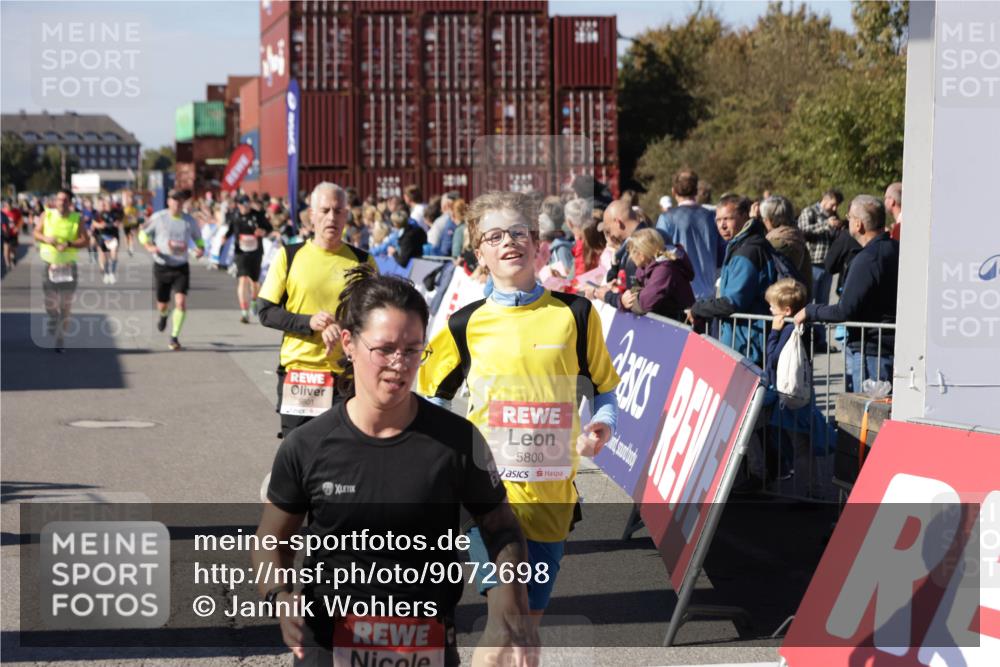 03.10.2025 - Köhlbrandbrückenlauf Jannik Wohlers http://msf.ph/oto/9072698 03.10.2025 13:15:47 Ziel 4210, 4399, 4421, 4604, 4678, 4803, 4885, 5768, 5800, 5801, 5879, 5942, 6112, 6301, 6445, 6536 meine-sportfotos.de
