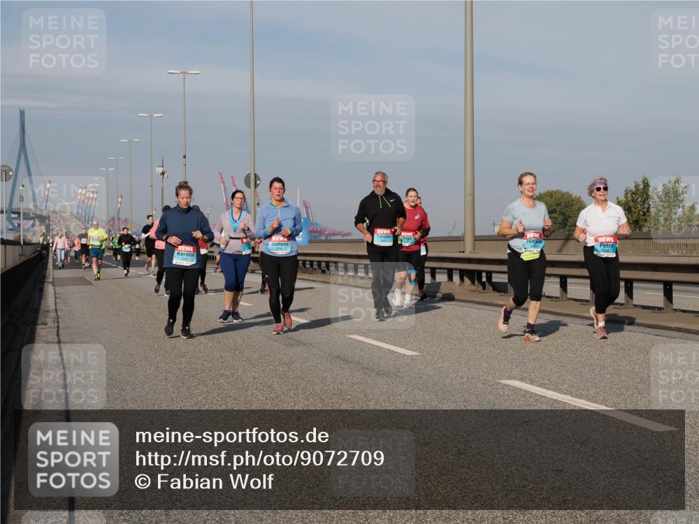 03.10.2025 - Köhlbrandbrückenlauf Fabian Wolf http://msf.ph/oto/9072709 03.10.2025 10:13:40 Position 3 2780, 2781 meine-sportfotos.de