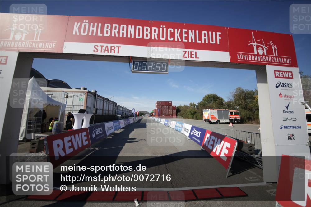 03.10.2025 - Köhlbrandbrückenlauf Jannik Wohlers http://msf.ph/oto/9072716 03.10.2025 12:32:39 Ziel  meine-sportfotos.de
