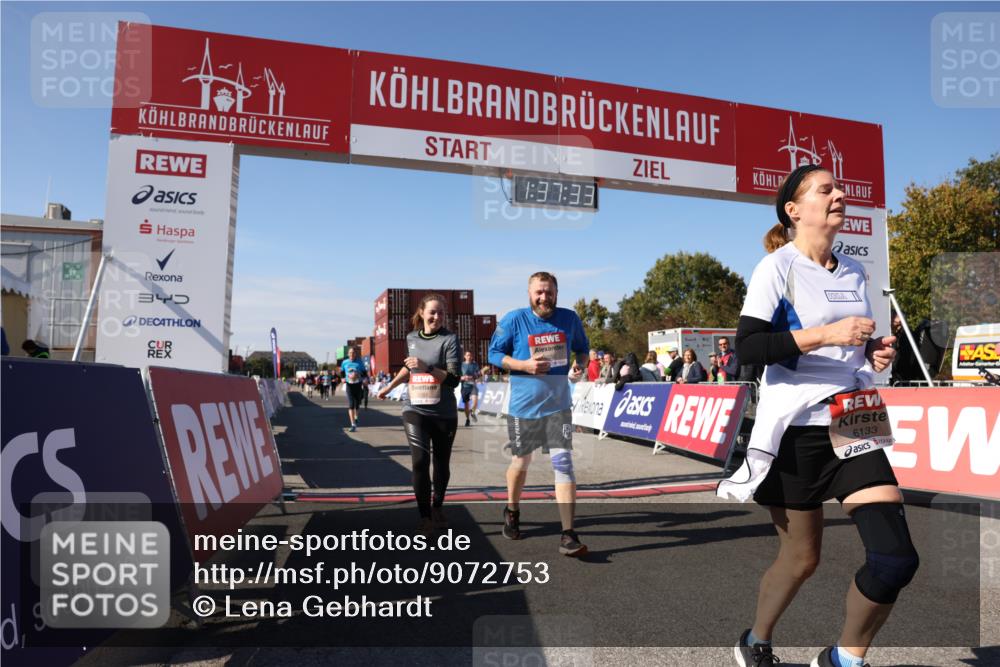 03.10.2025 - Köhlbrandbrückenlauf Lena Gebhardt http://msf.ph/oto/9072753 03.10.2025 13:37:34 Ziel 4611, 4863, 5190, 5241, 5550, 5551, 5756, 6133, 6402 meine-sportfotos.de