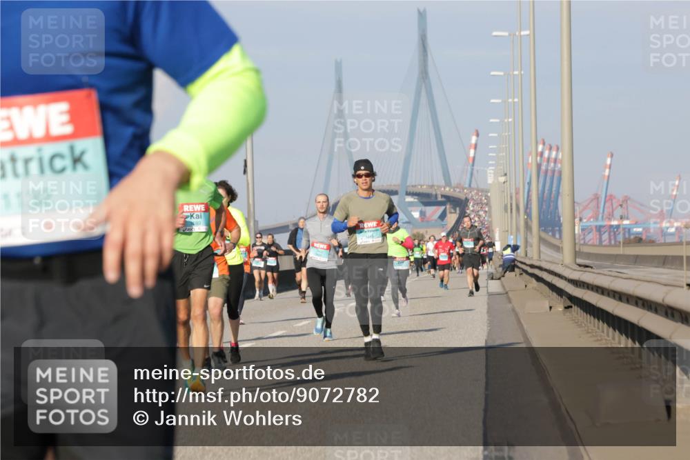 03.10.2025 - Köhlbrandbrückenlauf Jannik Wohlers http://msf.ph/oto/9072782 03.10.2025 09:50:13 Position 3 1132, 1080, 1245 meine-sportfotos.de