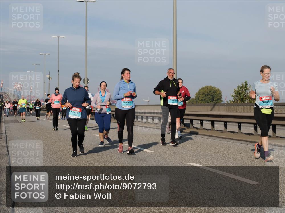 03.10.2025 - Köhlbrandbrückenlauf Fabian Wolf http://msf.ph/oto/9072793 03.10.2025 10:13:42 Position 3 2780, 2781, 2894 meine-sportfotos.de