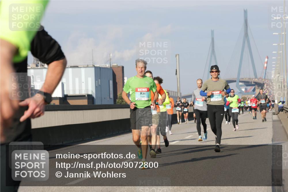03.10.2025 - Köhlbrandbrückenlauf Jannik Wohlers http://msf.ph/oto/9072800 03.10.2025 09:50:14 Position 3 1080, 1245 meine-sportfotos.de