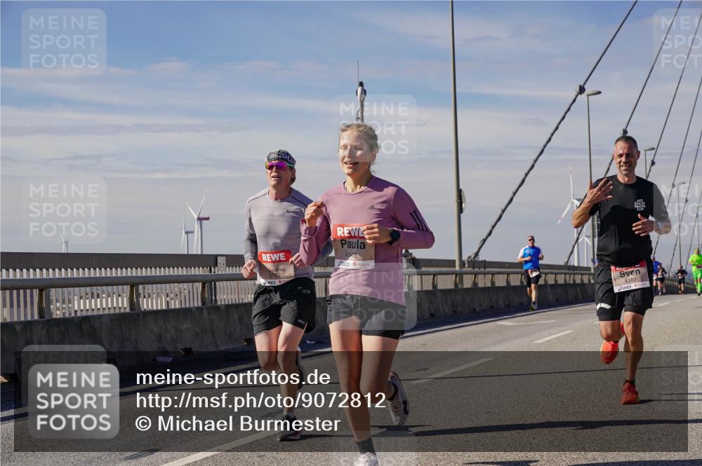 03.10.2025 - Köhlbrandbrückenlauf Michael Burmester http://msf.ph/oto/9072812 03.10.2025 12:38:10 Position 2 6767, 4148, 4368 meine-sportfotos.de