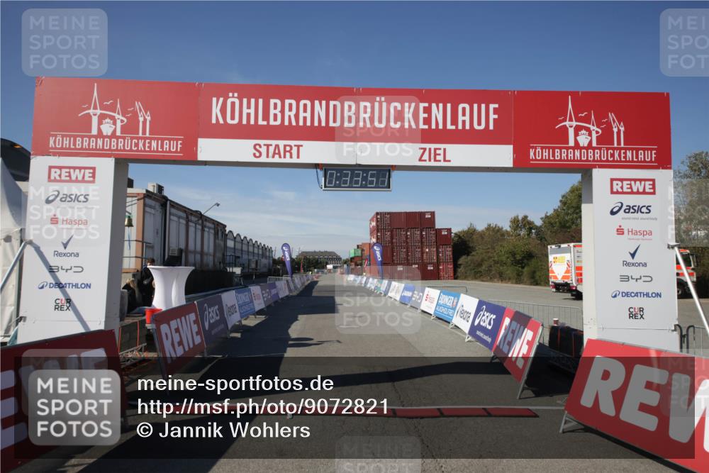 03.10.2025 - Köhlbrandbrückenlauf Jannik Wohlers http://msf.ph/oto/9072821 03.10.2025 12:33:51 Ziel  meine-sportfotos.de