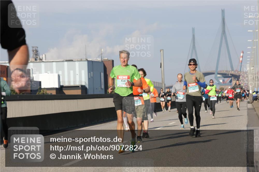 03.10.2025 - Köhlbrandbrückenlauf Jannik Wohlers http://msf.ph/oto/9072824 03.10.2025 09:50:14 Position 3 1080, 622, 1245 meine-sportfotos.de