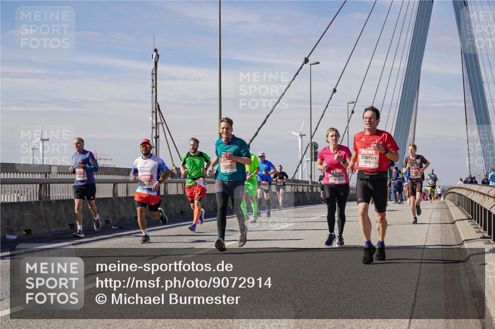 03.10.2025 - Köhlbrandbrückenlauf Michael Burmester http://msf.ph/oto/9072914 03.10.2025 12:38:21 Position 2 6484 meine-sportfotos.de