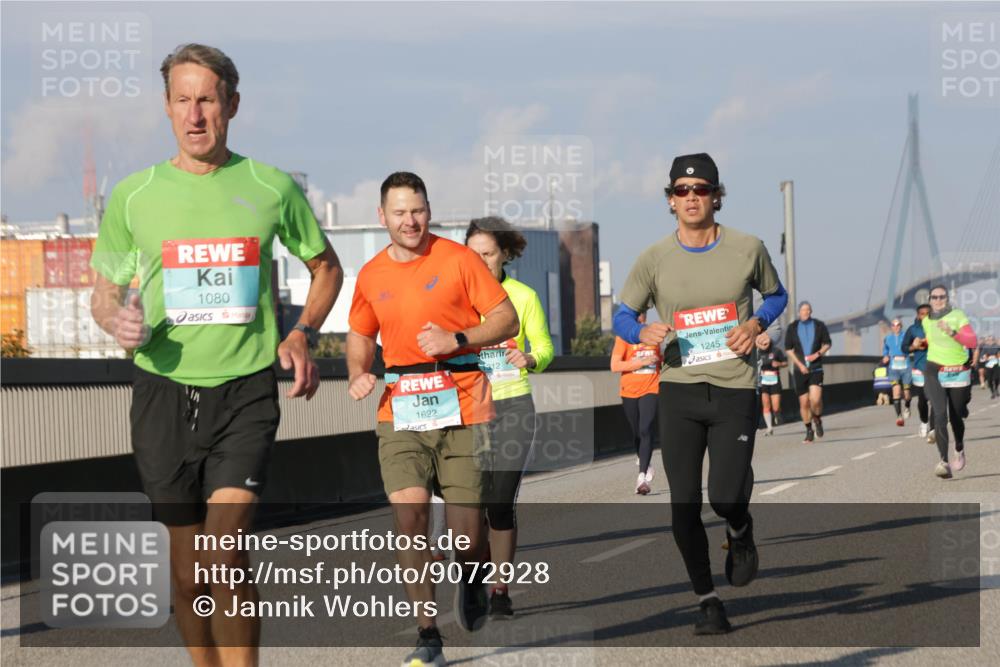 03.10.2025 - Köhlbrandbrückenlauf Jannik Wohlers http://msf.ph/oto/9072928 03.10.2025 09:50:18 Position 3 1080, 1622, 1312, 1245 meine-sportfotos.de